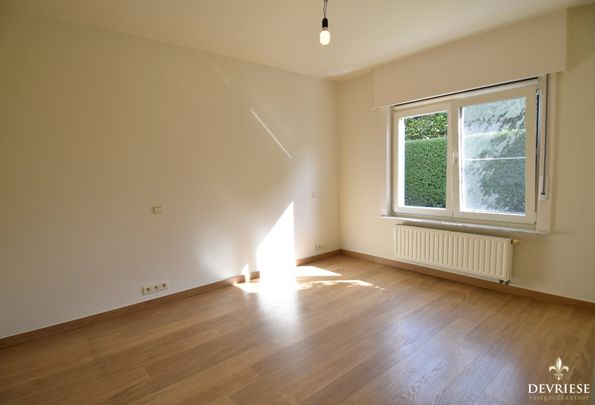 Villa met 3 slaapkamers, garage en zuidoost georiënteerde tuin in Marke - Photo 1