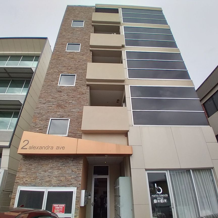Ready to Move in! - Photo 1
