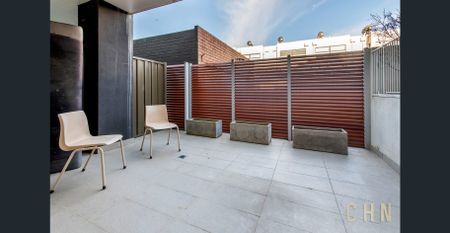 Ground-Floor Elegance with Private Courtyard in the Heart of Box Hill - Photo 5