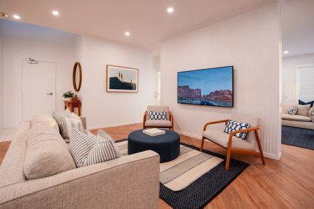 LUXURY TWO-LEVEL FURNISHED PENTHOUSE | PRIVATE LIFT | PANORAMIC COASTAL VIEWS - Photo 5