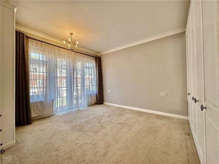 Portarlington Close, Bournemouth, BH4 - Photo 5