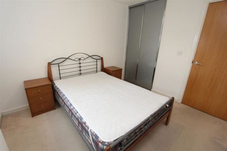 Balmoral Place, Leeds City Centre, LS10 1HR - Photo 4