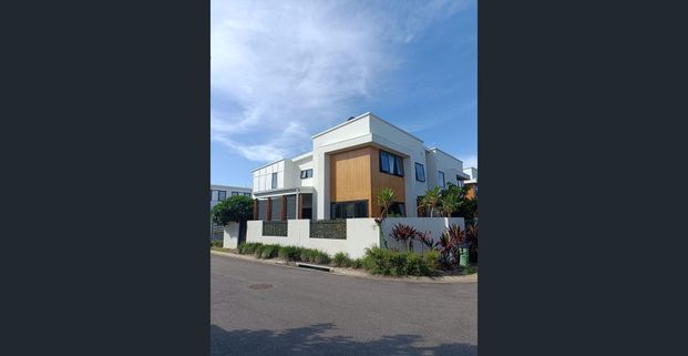 Welcome to Cova - Photo 1