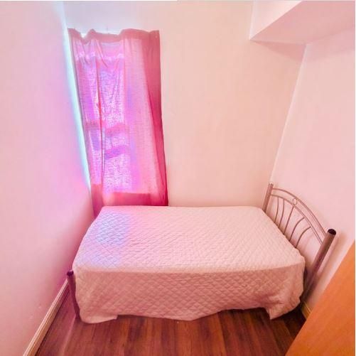 1 bedroom in a flat share to rent - Photo 1