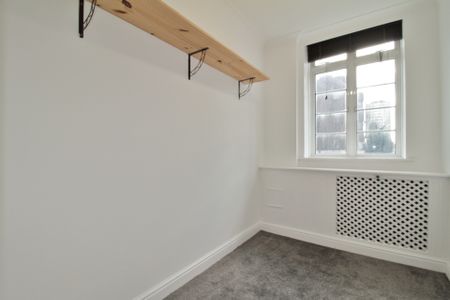 Latymer Court, Hammersmith Road, Hammersmith, London, W6 - Photo 5