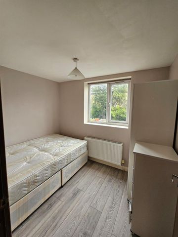 Blackstock Road, N4, London - Photo 5