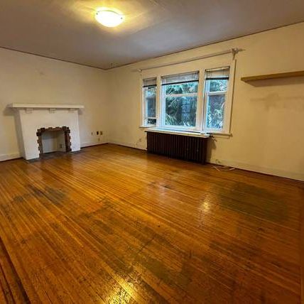 1 bed/1bath in Historic Granville Neighbourhood - Photo 3