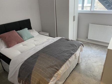 2 bedroom flat to rent - Photo 4