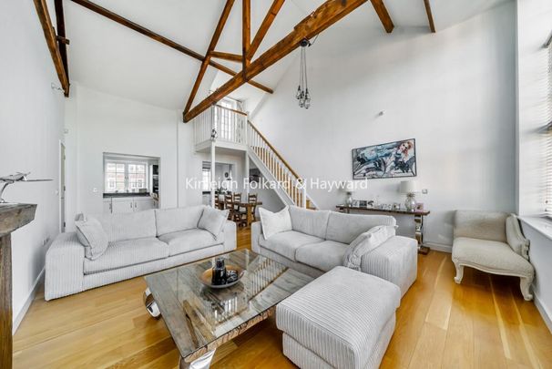 Arcadian Place, London SW18 - Photo 1