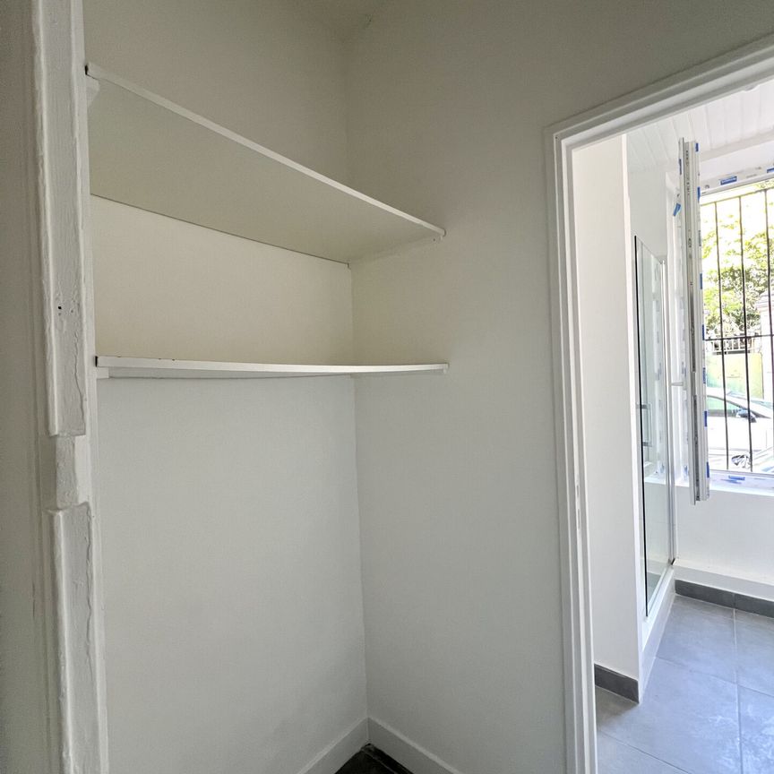 Appartement 1 pièces 30m2 MARSEILLE 4EME 680 euros - Photo 1