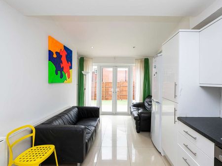 Your Home away from Home - Photo 5