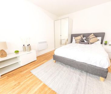 Studio to rent - Photo 3