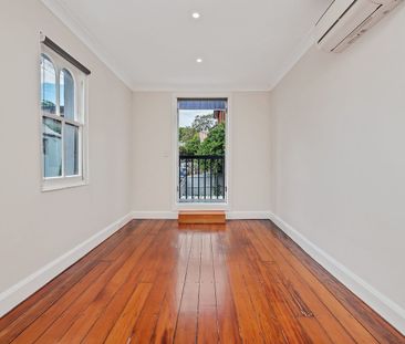 Light-Filled Renovated Terrace in an Exceptional Glebe Setting - Photo 2