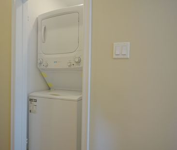 For Lease - 17 Ravenview Drive Unit# Main, Toronto, Ontario - Photo 1