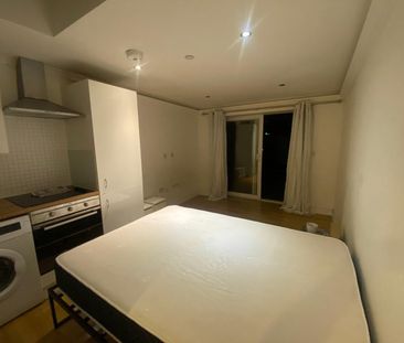 Studio Flat, High Road, N22 - Photo 5
