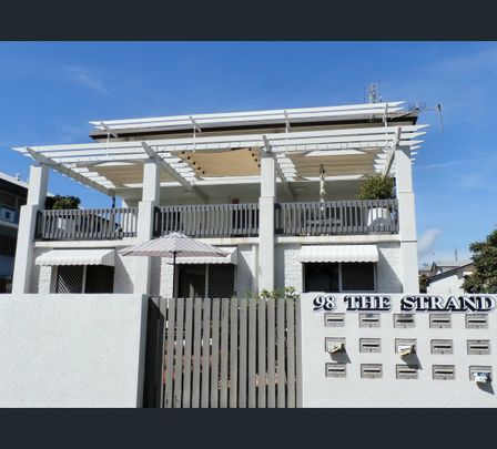 8/98 The Strand, North Ward, Qld 4810 - Photo 1