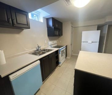 For Lease - 3194 World Series Court, Mississauga, Ontario - Photo 2