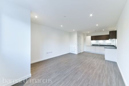 High Road, Whetstone - Photo 4