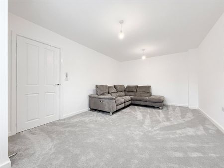 5 bedroom detached house to rent - Photo 5