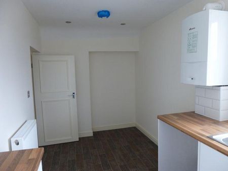 2 bedroom apartment to rent - Photo 3