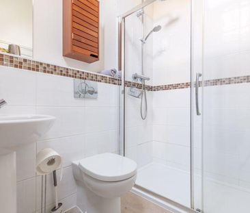 2 bedroom semi-detached house to rent - Photo 5