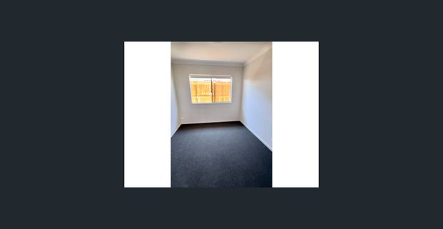 ✨ Near-New Modern Home in Yarrabilba’s Beautiful Master-Planned Community - Photo 1