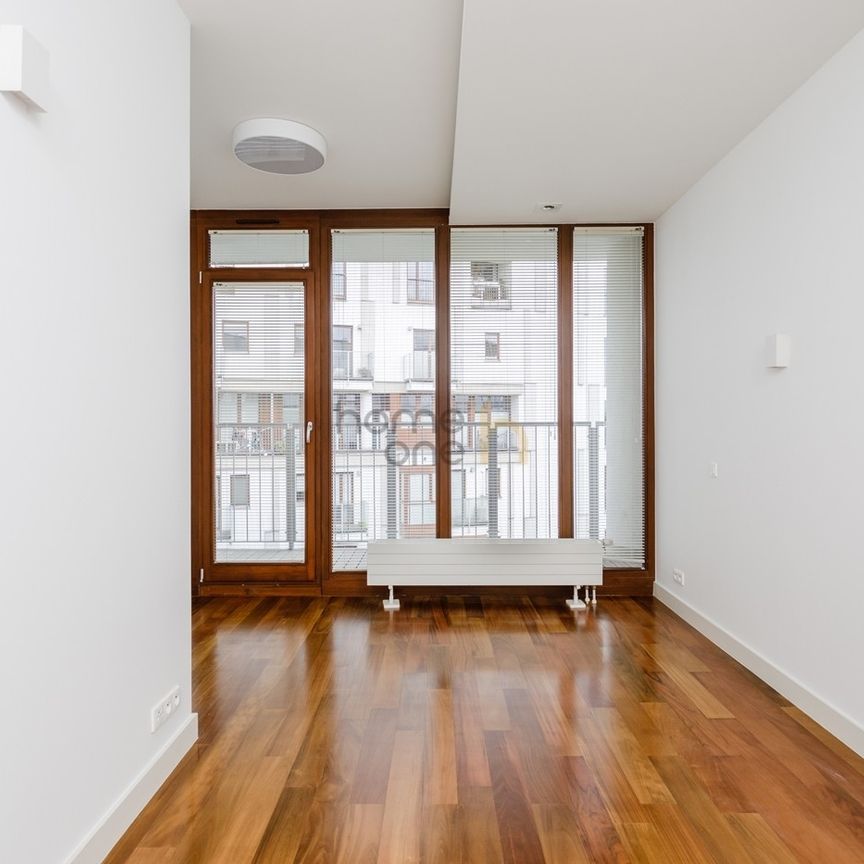 Warszawa, ul. Karola Chodkiewicza - Zdjęcie 1