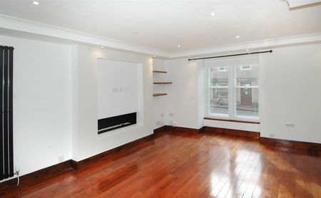 2 Bed House - End Terrace - Photo 2