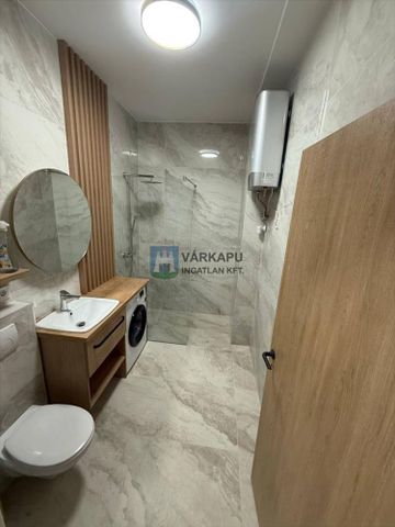 Kiadó felújított lakás - Budapest V. kerület - Photo 5