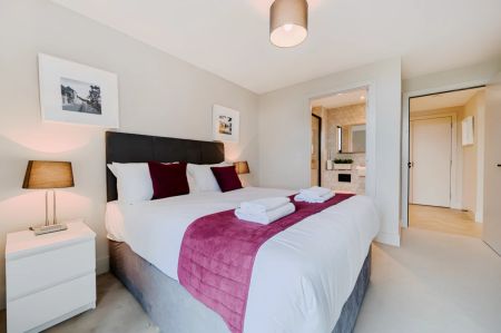 Two Bedroom Apartment - Photo 5