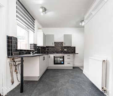 High Street, Heywood - Photo 3