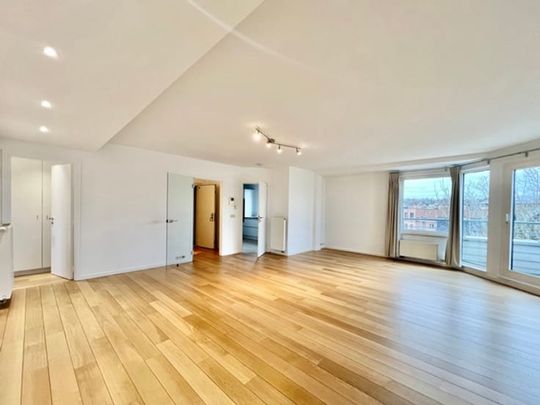 Appartement te huur - Photo 1