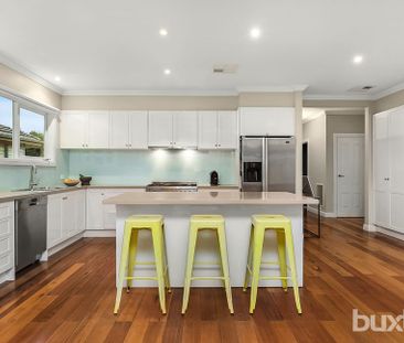 25 Acacia Avenue, Oakleigh South VIC 3167 - House For Rent | Domain - Photo 5