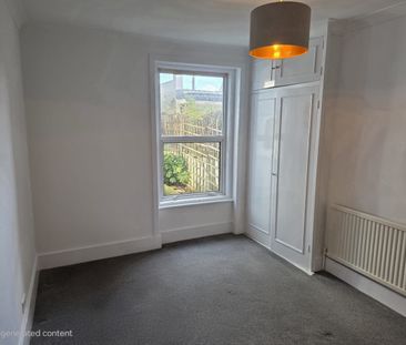 1 Bed Flat, Queens Park Road, BN2 - Photo 2