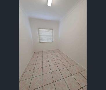 2/31 Vale Street, Canley Vale, NSW 2166 - Photo 2