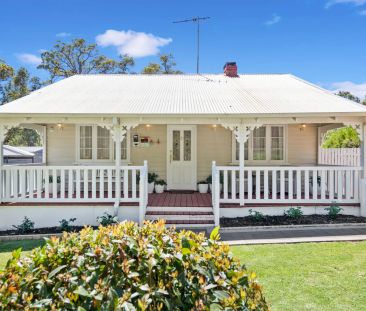 8 Staff Street, Jarrahdale. - Photo 4