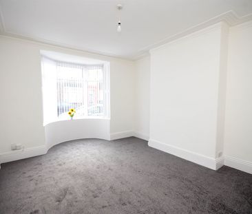 2 bed flat to rent in Wharton Street, South Shields, NE33 - Photo 6