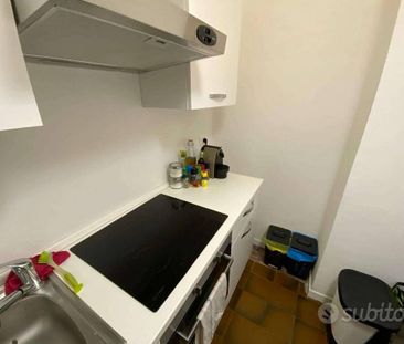 Stanza in appartamento di 90 m² a Milano - Photo 5
