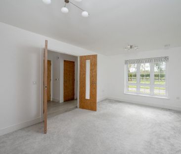 3 bedroom semi-detached house to rent - Photo 5