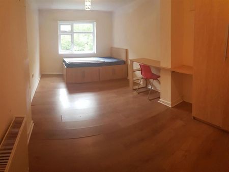 5 bedroom house to rent - Photo 3