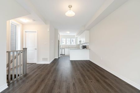 For Lease - 10 Birmingham Drive Unit# 70, Cambridge, Ontario - Photo 3