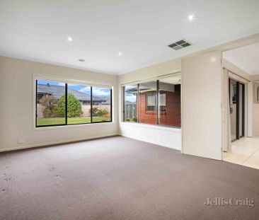 19 Sienna Street, Alfredton - Photo 2