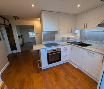 3 bedroom maisonette to rent - Photo 6