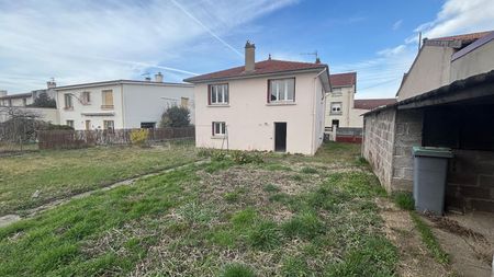 Location Maison 4 pièces 93m² LEMPDES 63370 - Photo 5