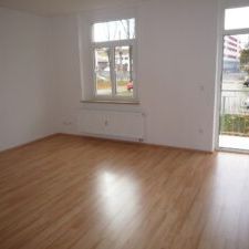 Robert-Koch-Str. 40, Wohnung 5 ~~~ Einbauküche, Balkon, Bad mit Wanne, Keller - Photo 1