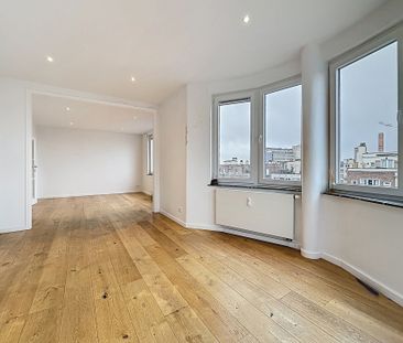 Appartement met twee slaapkamers in Ixelles - Photo 1