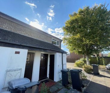 DIBDEN CLOSE, MUSCLIFF (P01205) - Photo 3