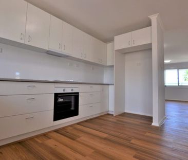 DREAMY ON DULVERTON - Fully Renovated 3x2 - Photo 5