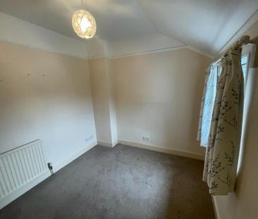 2 bedroom semi-detached house to rent - Photo 2