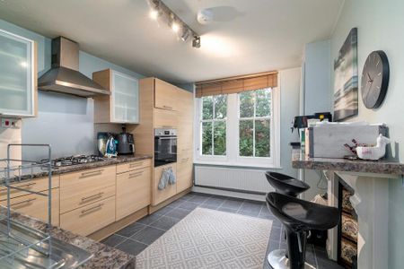 3 bedroom flat to rent - Photo 5